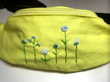 עדינה- תיקים ותכשיטים בעבודת יד flower adina hand made fashion fanny pack