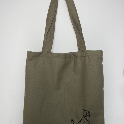 תיק רקמה בעבודת יד נמר