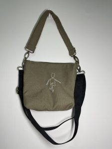 תיק הובו ירוק זית בעבודת יד