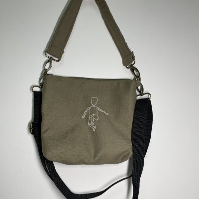 תיק הובו ירוק זית בעבודת יד