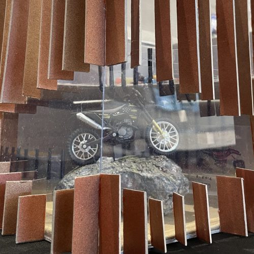 עדינה- תיקים ותכשיטים בעבודת יד shenkar diploma project - MOTOR SHOP